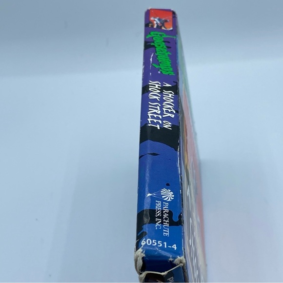 R.L. Stine Goosebumps A Shocker On Shock Street Audio Book Cassette 1996 w Box - Picture 3 of 6